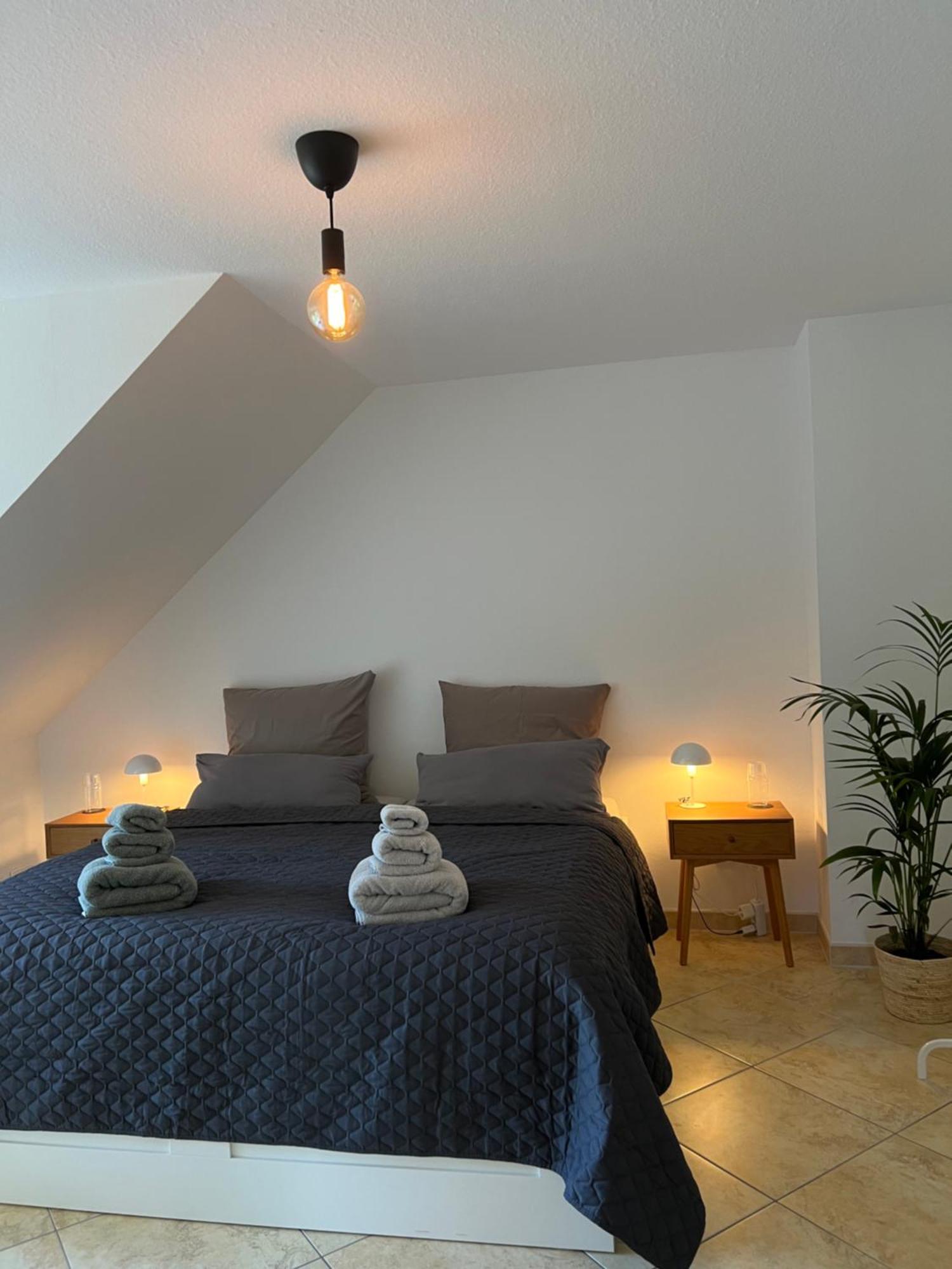 Lichtdurchflutetes Appartement Im Zentralen Ruhrgebiet Bottrop Exterior foto